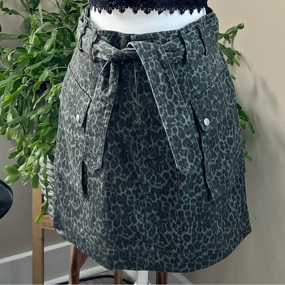 Marissa Webb Leopard-Print Belted Denim Skirt. Size 8 imported